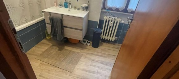 4 rooms Apartment in Perugia, Italy No. 4774 4