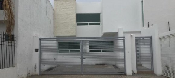 3 bedrooms House in Queretaro, Mexico No. 184426 2