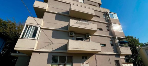 Квартира с 2 спальнями в Чезенатико, Италия № 292996 4