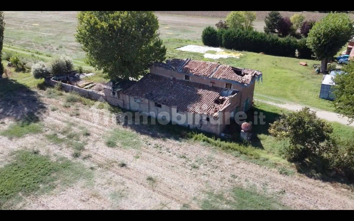 3 bedrooms Villa in Castenaso, Italy No. 131433