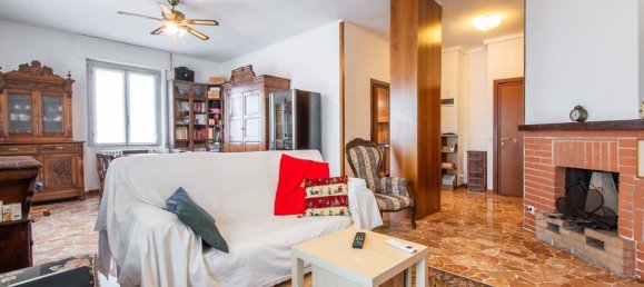 2 bedrooms Apartment in Arese, Italy No. 61466 4