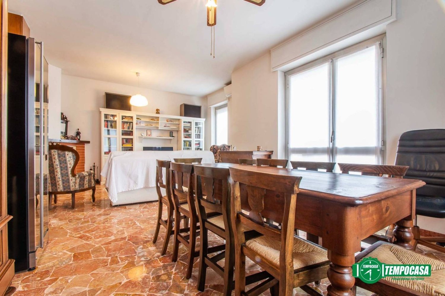 2 bedrooms Apartment in Arese, Italy No. 61466