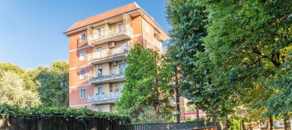 2 bedrooms Apartment in Arese, Italy No. 61466 11