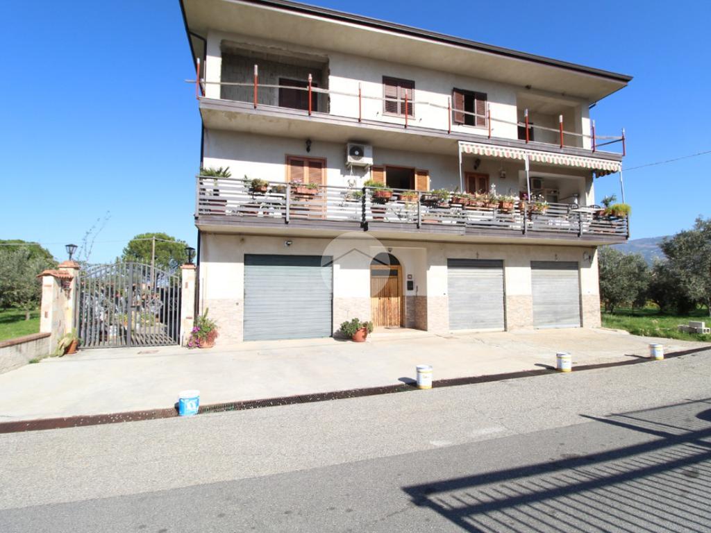 3 rooms Apartment in Montalto Uffugo, Italy No. 77817