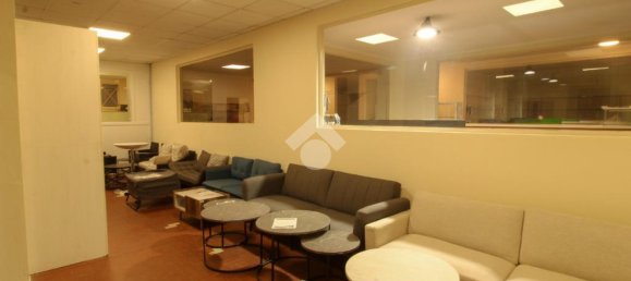 Almacén de 4 habitaciónes en Verdellino, Italy No. 120608 4