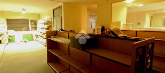 Almacén de 4 habitaciónes en Verdellino, Italy No. 120608 6