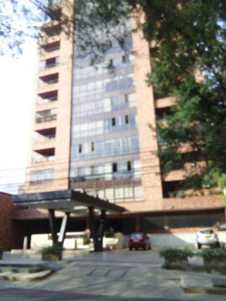 6 bedrooms House in Valle del Cauca, Colombia No. 2083