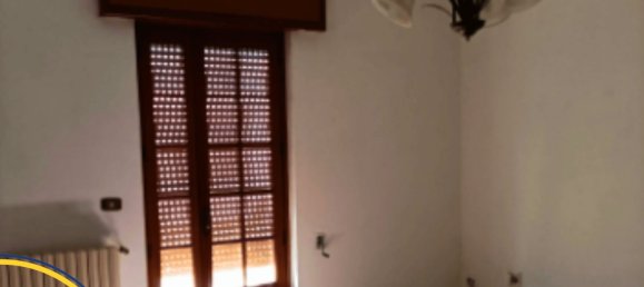 6 rooms Apartment in Mesagne, Italy No. 180998 2