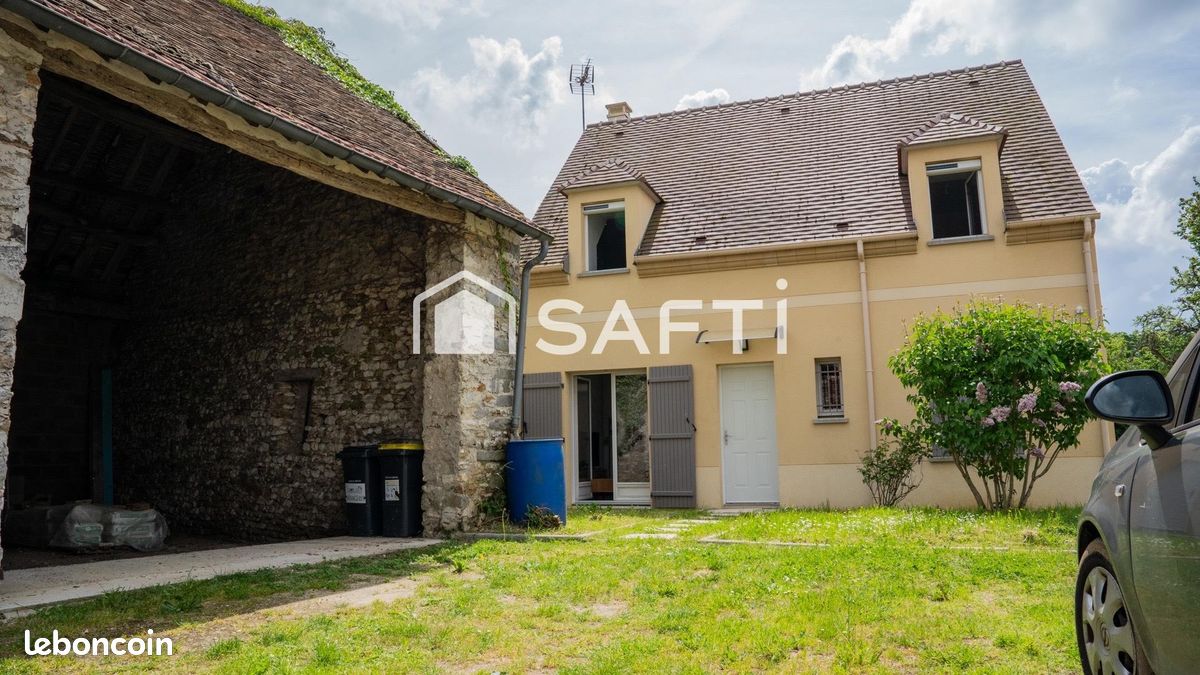 4 bedrooms House in Villeconin, France No. 329549