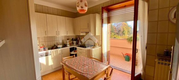 Квартира с 3 спальнями в Кастелламонте, Италия № 63780 13