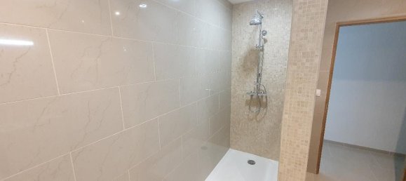 3 bedrooms House in Hergnies, France No. 71508 11