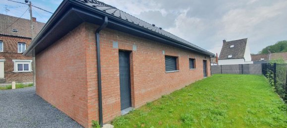 3 bedrooms House in Hergnies, France No. 71508 16