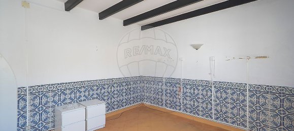 8 bedrooms House in Bucelas, Portugal No. 180641 5