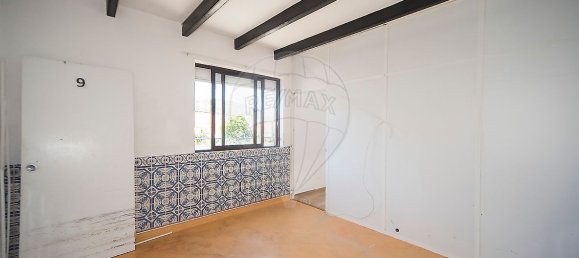 8 bedrooms House in Bucelas, Portugal No. 180641 6