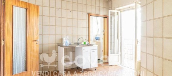 5-salle Appartement à Taranto, Italy No. 66077 18