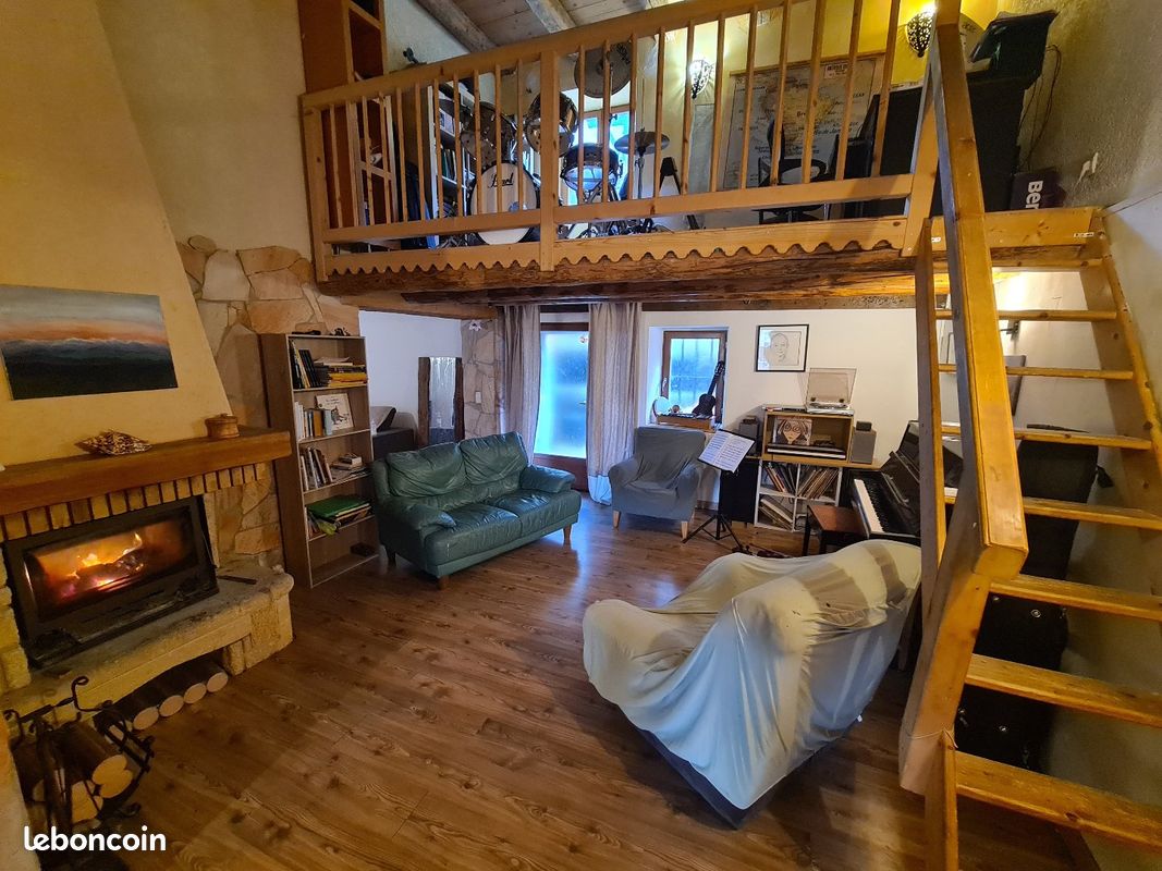 Casa de 4 dormitorios en Albertville, France No. 206995