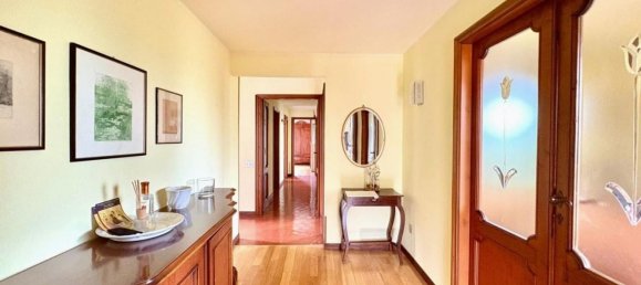 Villa T5 em Massa, Italy N.º 327398 6