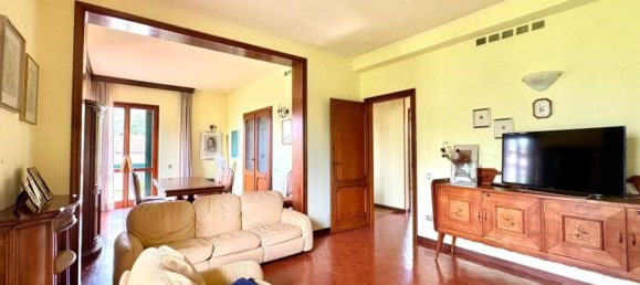 Villa T5 em Massa, Italy N.º 327398 7