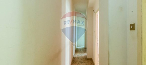 3 rooms Apartment in Valverde, Italy No. 131561 5
