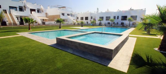 Bungalow de 3 dormitorios en Pilar de la Horadada, Spain No. 11875 2