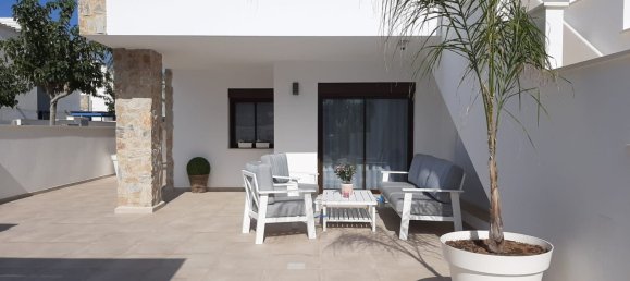 Bungalow de 3 dormitorios en Pilar de la Horadada, Spain No. 11875 3