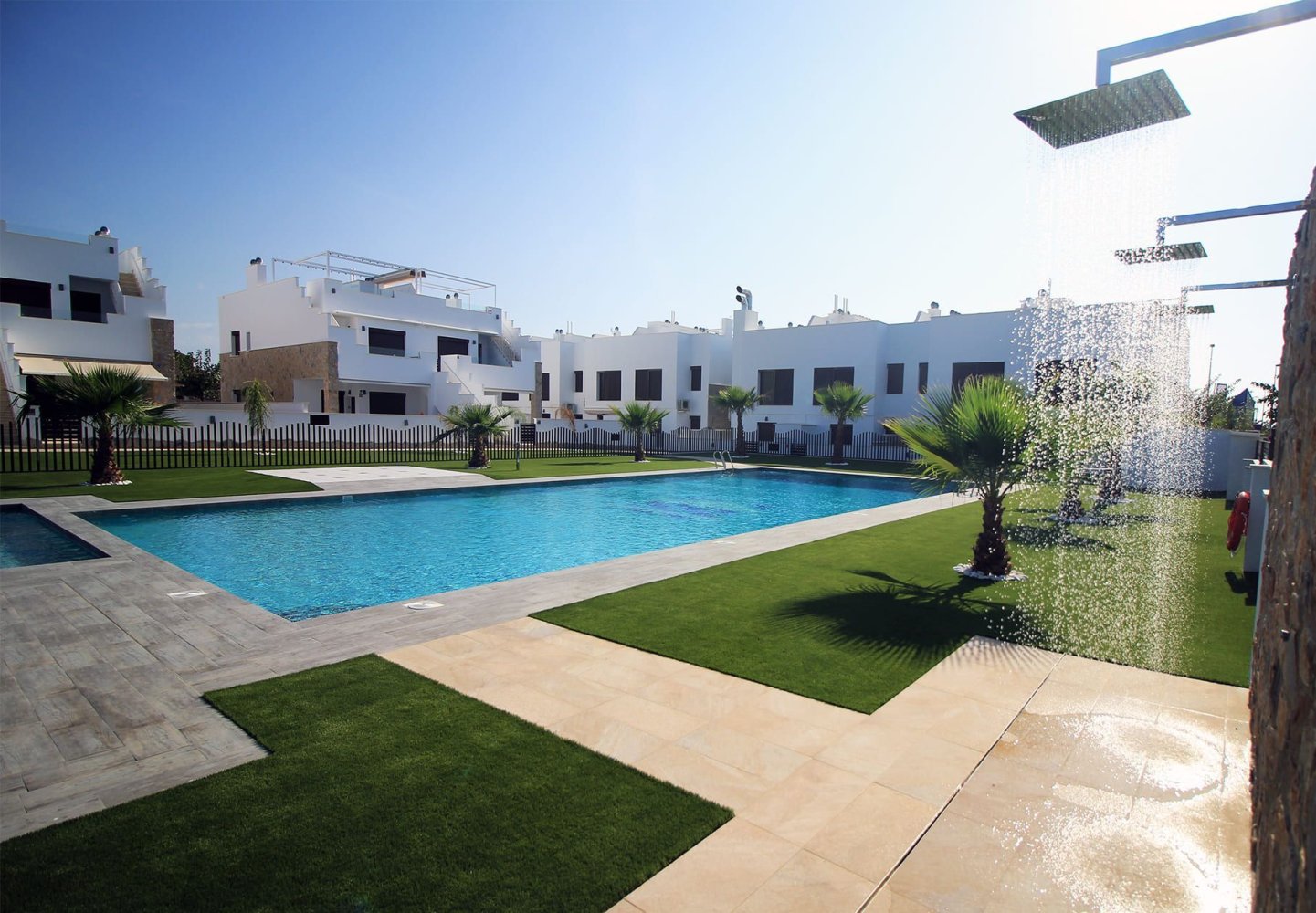 Bungalow de 3 dormitorios en Pilar de la Horadada, Spain No. 11875