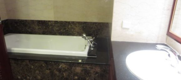 Apartamento de 2 dormitorios en Hai Ba Trung, Vietnam No. 4925 13