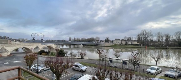 Moradia em banda T3 em Pont-sur-Yonne, France N.º 66640 2