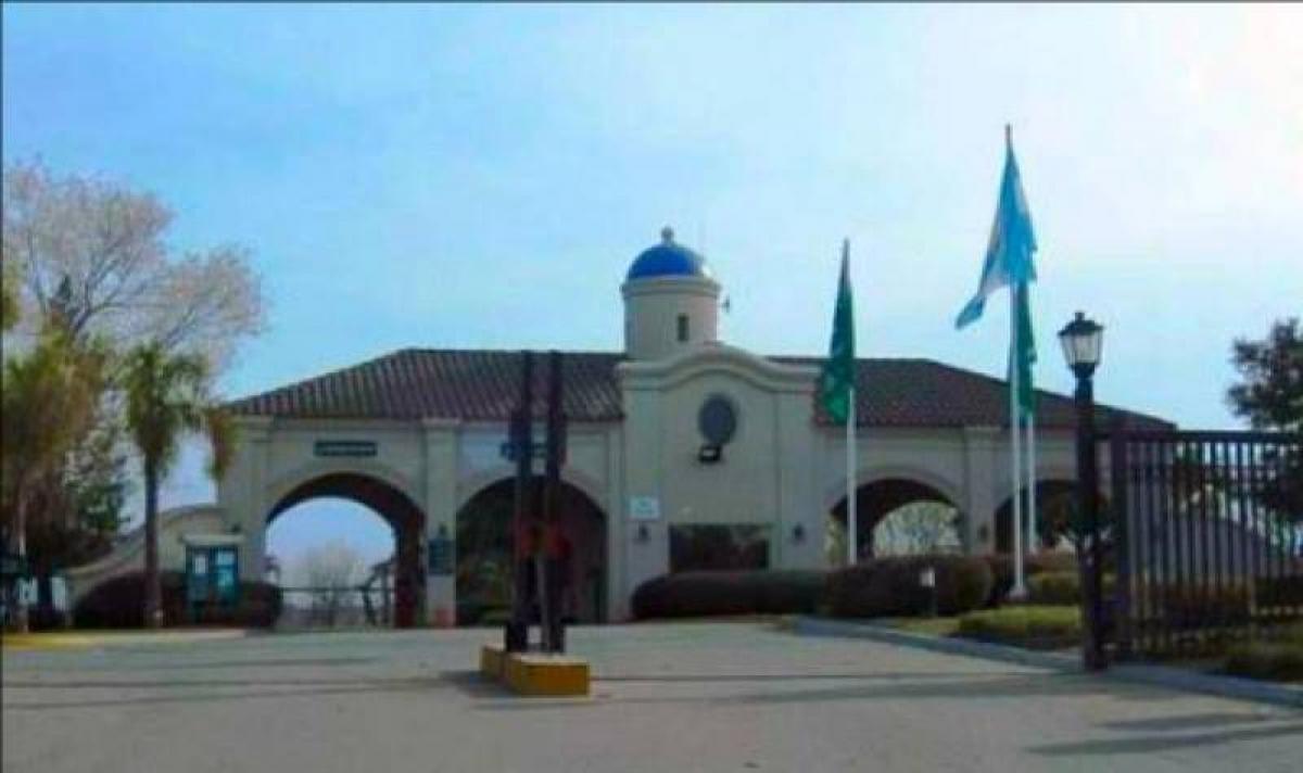  Land in Tigre, Argentina No. 113086