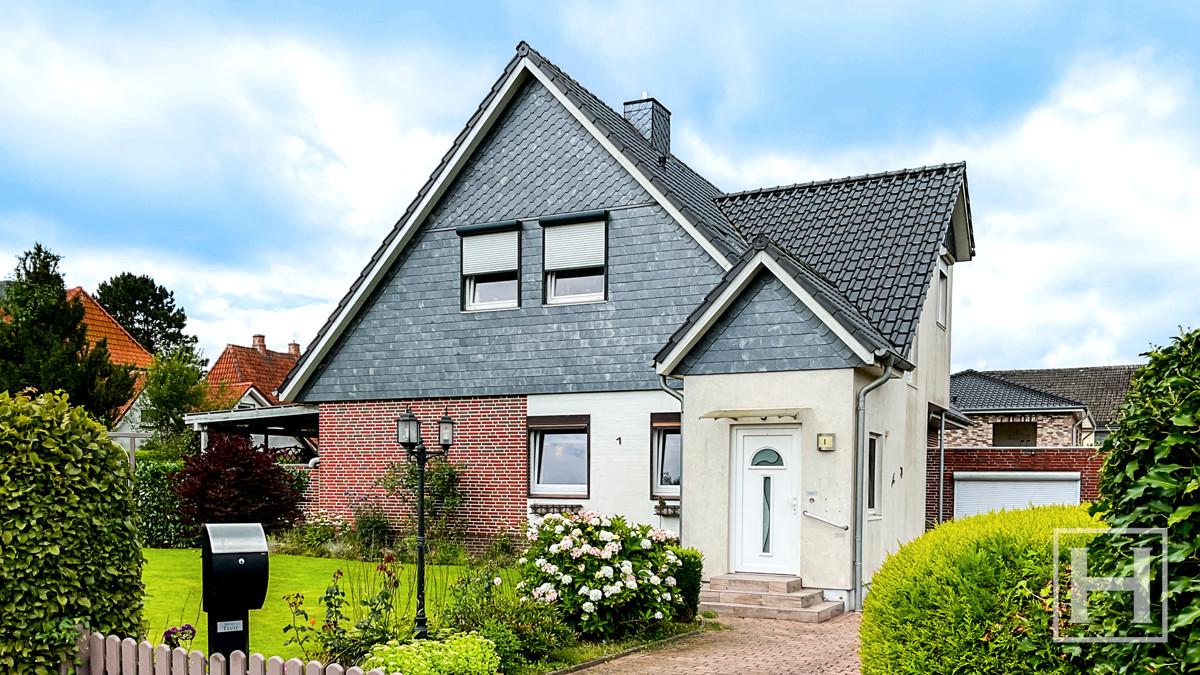 5 bedrooms Townhouse in Segeberg, Germany No. 307229