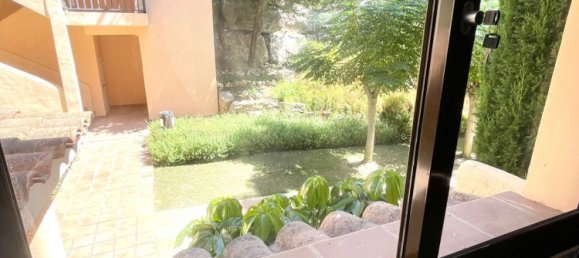 2 bedrooms Apartment in Benahavis, Spain No. 137964 19