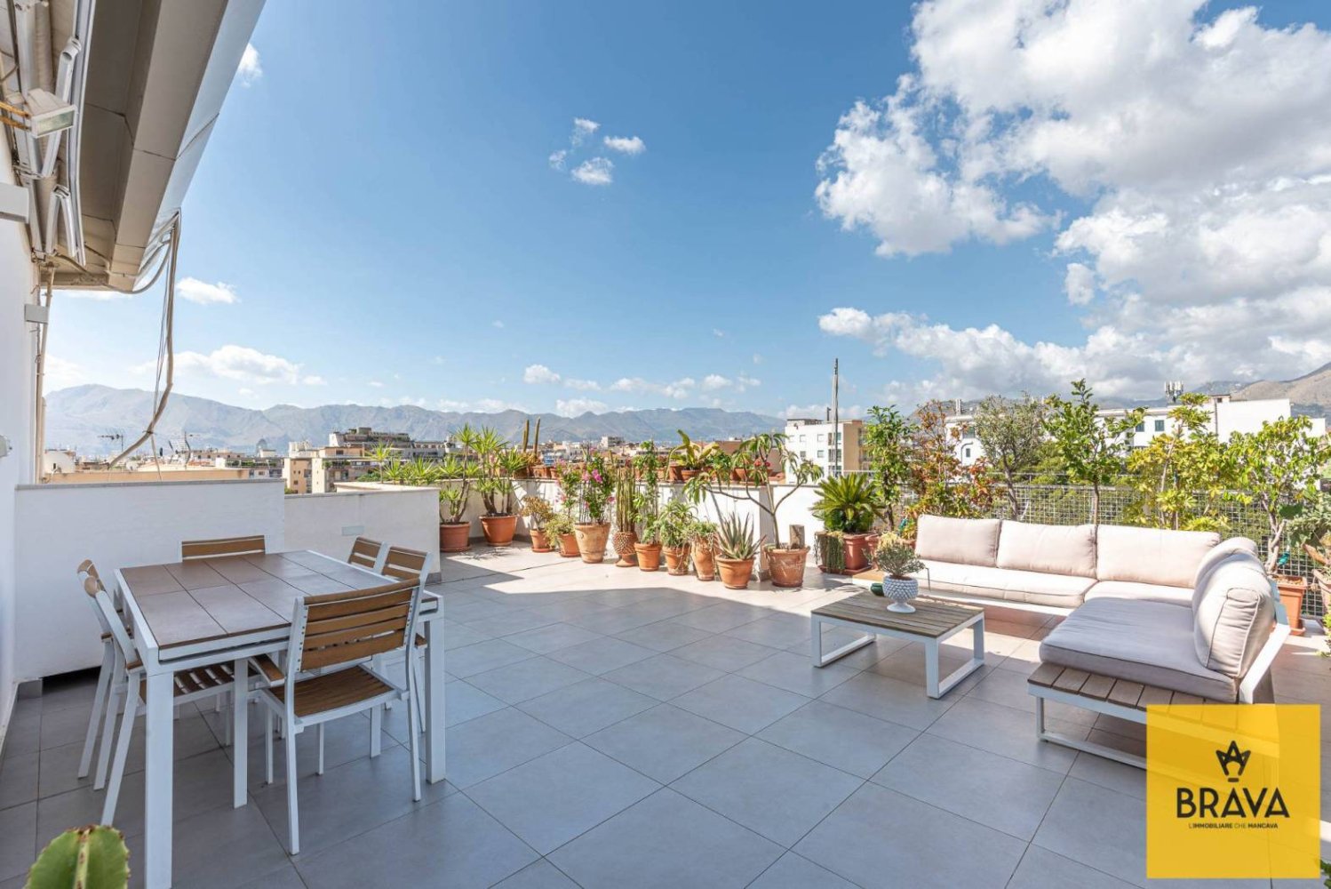 2 Schlafzimmer Penthouse in Palermo, Italy, Nr. 335279