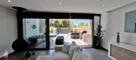 3 bedrooms Townhouse in Almancil, Portugal No. 145493 5