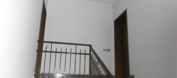 5-Zimmer Doppelhaus in Varedo, Italy, Nr. 209999 12