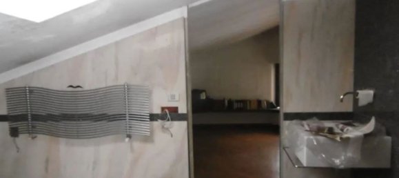 5-Zimmer Doppelhaus in Varedo, Italy, Nr. 209999 18