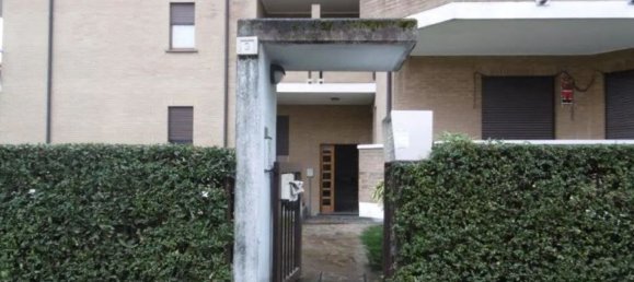 5-Zimmer Doppelhaus in Varedo, Italy, Nr. 209999 8