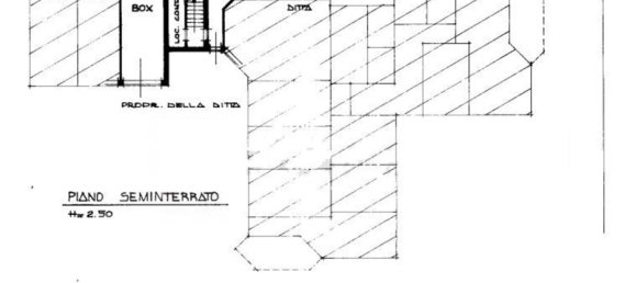 5-Zimmer Doppelhaus in Varedo, Italy, Nr. 209999 6
