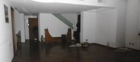 5-Zimmer Doppelhaus in Varedo, Italy, Nr. 209999 14