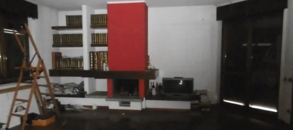 5-Zimmer Doppelhaus in Varedo, Italy, Nr. 209999 16