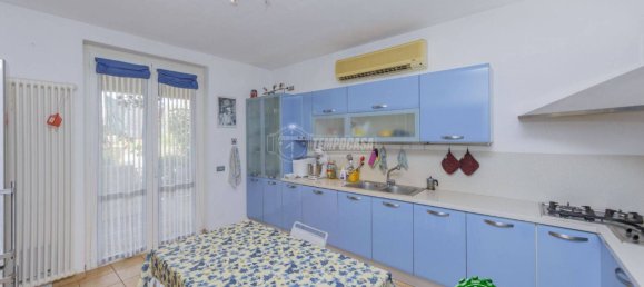 5 rooms Villa in Piacenza, Italy No. 71555 8