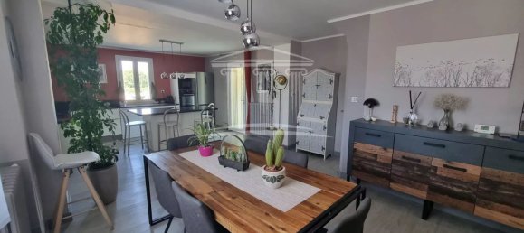 3 bedrooms House in Althen-des-Paluds, France No. 290939 5