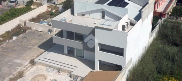 Вилла с 10 спальнями в Испика, Италия № 372085 9