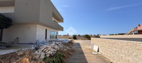 Вилла с 10 спальнями в Испика, Италия № 372085 13