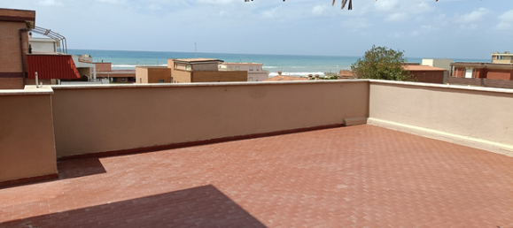 Пентхаус с 3 комнатами в Помеция, Италия № 281413 3