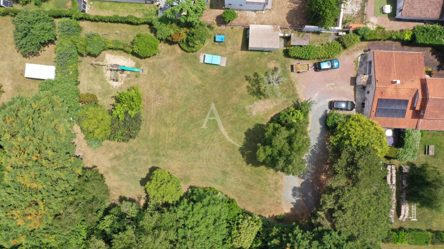 Terrain à Saint-Palais-sur-Mer, France 642m² No. 345349