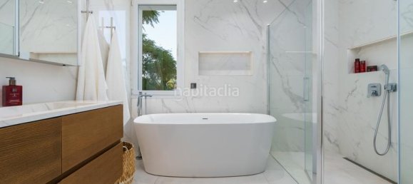 6 bedrooms Villa in Marbella, Spain No. 119334 38