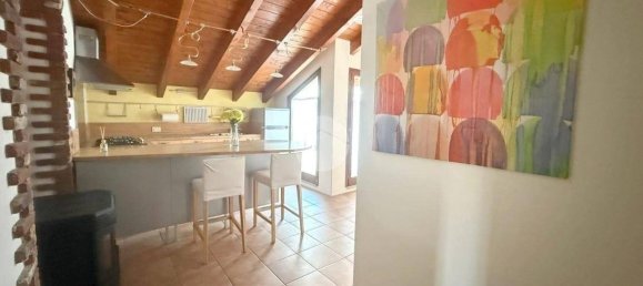 Estudio en Triuggio, Italy No. 374670 5