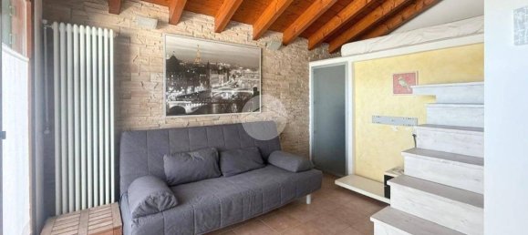Estudio en Triuggio, Italy No. 374670 6