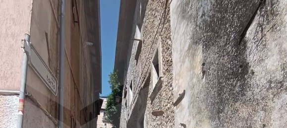 Casa de 4 dormitorios en Avezzano, Italy No. 20118 3