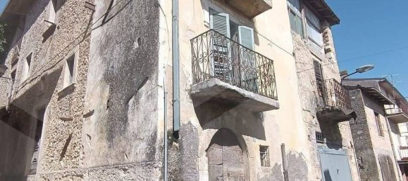 Casa de 4 dormitorios en Avezzano, Italy No. 20118 12